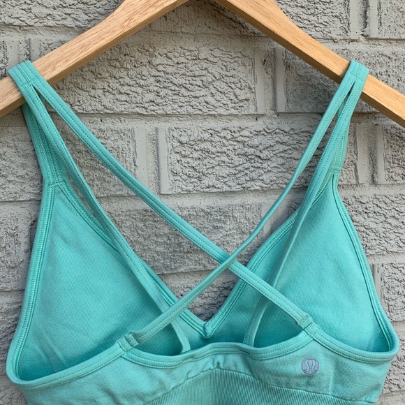 Lululemon Seamlessly Plunge Bra in Heathered Opal - Picture 7 of 8